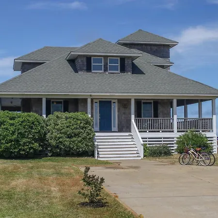 Reel Living #3-AV Villa